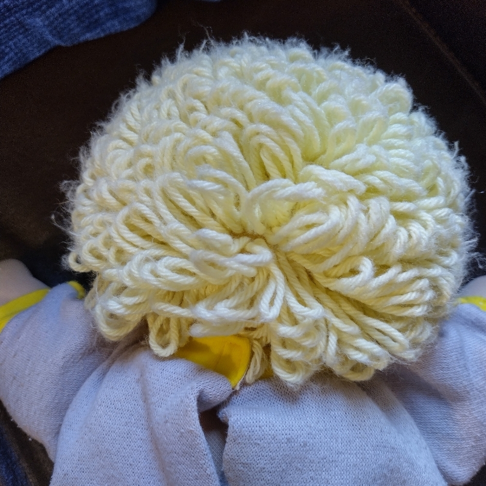 Vintage 1985 Cabbage Patch Kid, Blue Signature, Yarn Hair - Picture 4 of 12